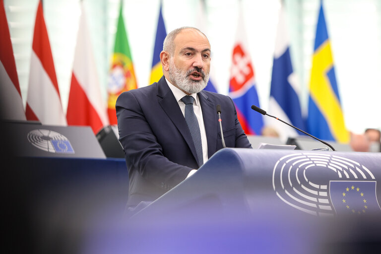 Paşinyan'ın Avrupa Parlamentosu'ndaki konuşması Moskova'yı kızdırdı